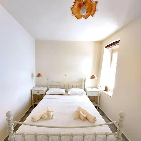 Olive Tree House Ándros